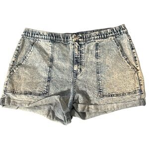 wild fable Acid-Wash Cropped Denim Shorts in Gray-Blue